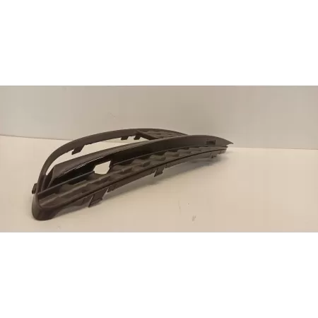 AUDI A5 8T KRATKA ZDERZAKA PRAWY PRZÓD 8T0807682H