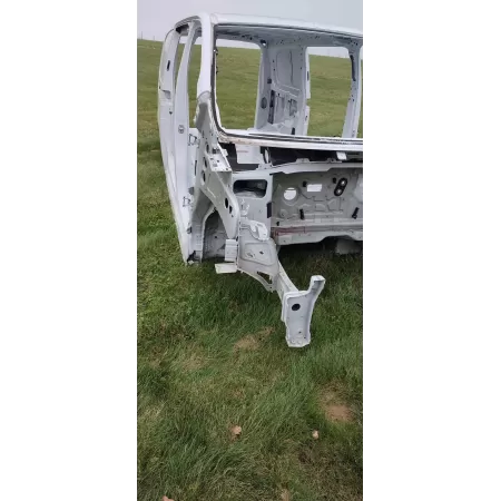 OPEL VIVARO C ĆWIARTKA LEWY PRZÓD PODŁUŻNICA