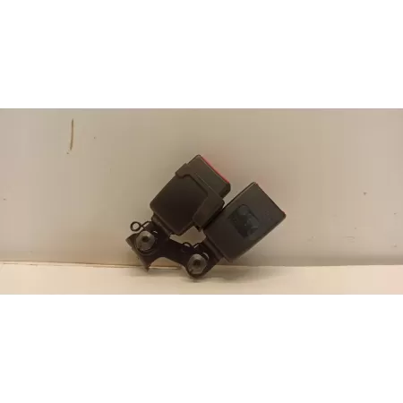 AUDI A7 4G ZAPINKA PASA TYŁ 4G0857739