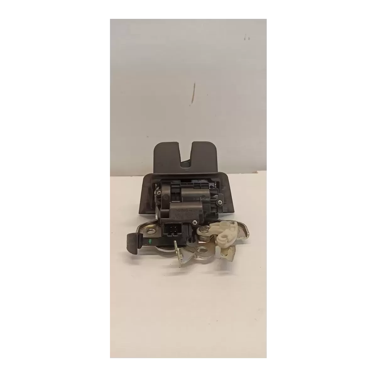 AUDI A7 ZAMEK KLAPY BAGAŻNIKA 8R0827505 4G8827520