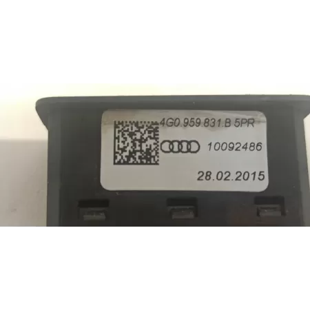 AUDI A7 4G PRZYCISK OTWIERANIA KLAPY 4G0959831B