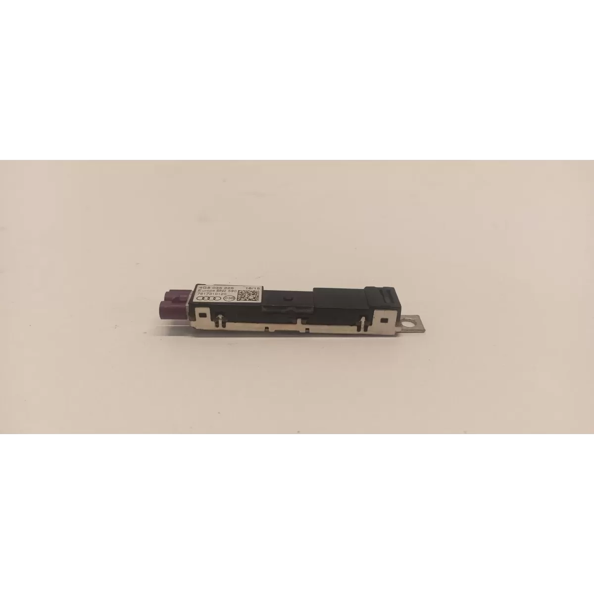 AUDI A7 WZMACNIACZ ANTENY 4G8035225