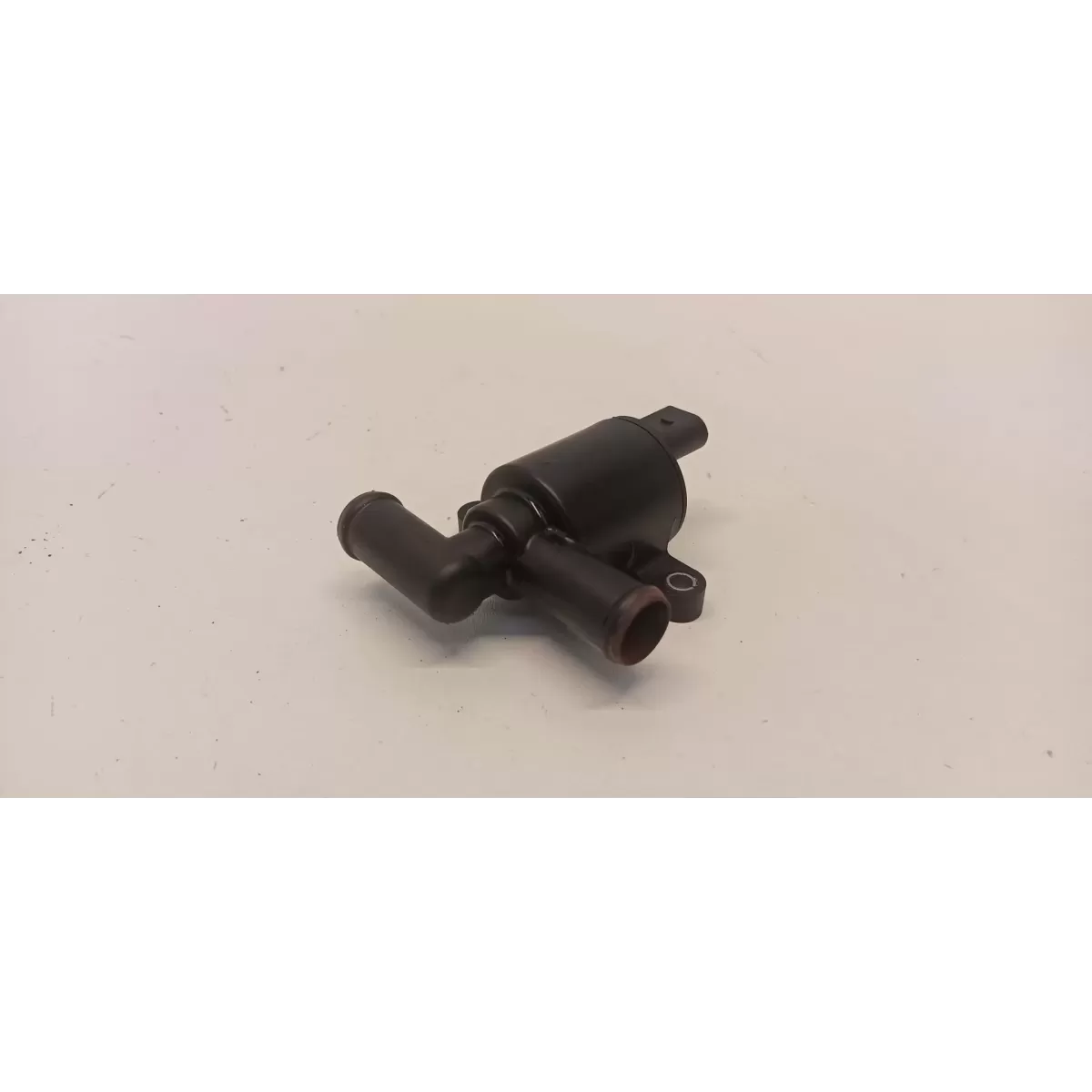 AUDI A7 4G ELEKTROZAWÓR WODY 4H0121671D