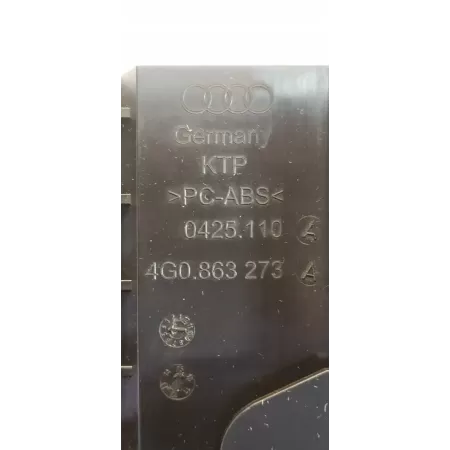AUDI A7 4G SCHOWEK WKŁAD POPIELNICZKI 4G0864131