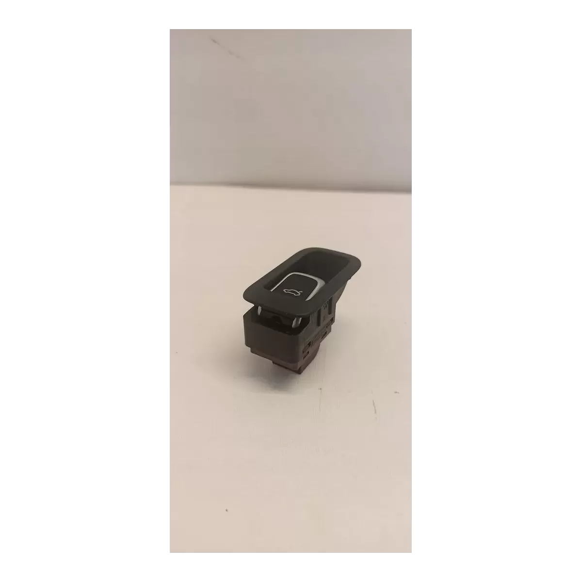 AUDI Q5 8R PRZYCISK KLAPY BAGAŻNIKA 8K0959831B
