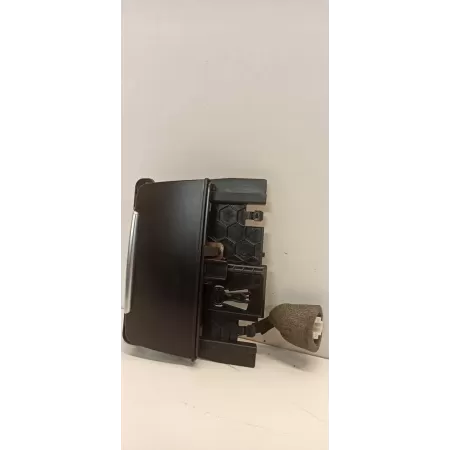 AUDI Q5 SCHOWEK POPIELNICZKA 8K0857951C