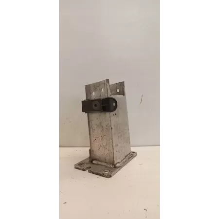 AUDI Q5 2015 STERFA ZGNIOTU PRAWA 8R0807133B