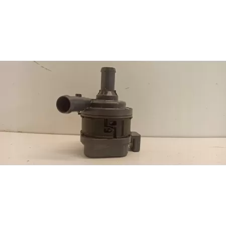 VOLVO V60 CC POMPKA WODY 31493259