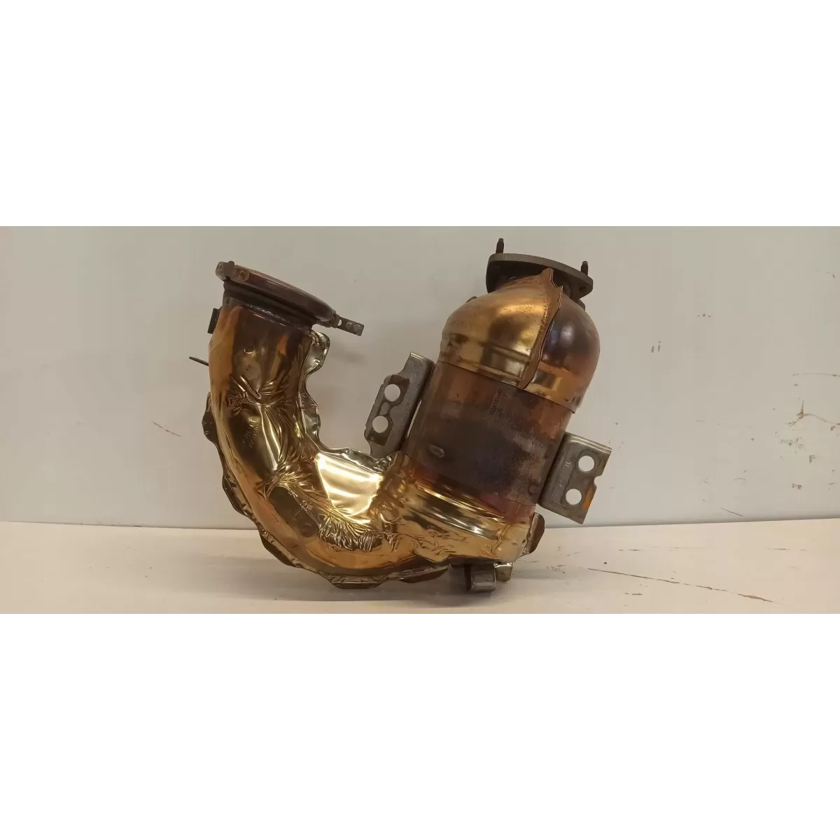 VOLVO V60 CC KATALIZATOR B420T2 32330247