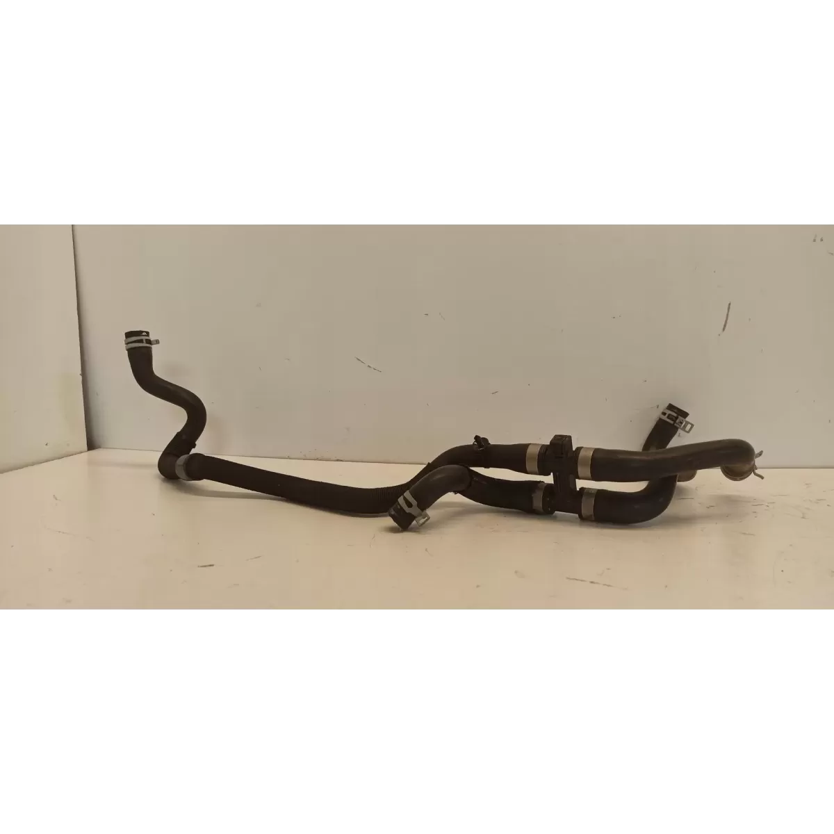 VOLVO V60 CC RURA PRZEWÓD WODY B420T2 32249715