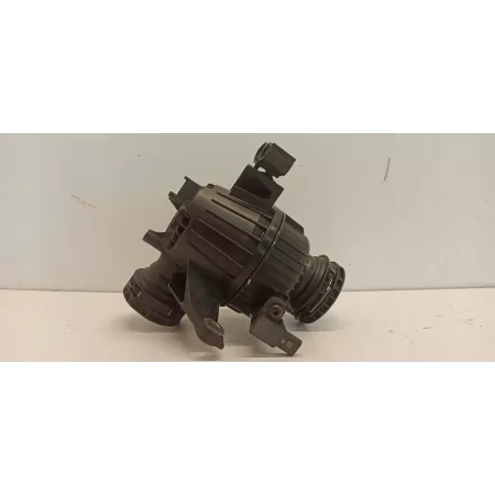 VOLVO V60 CC REZONATOR POWIETRZA 31657534