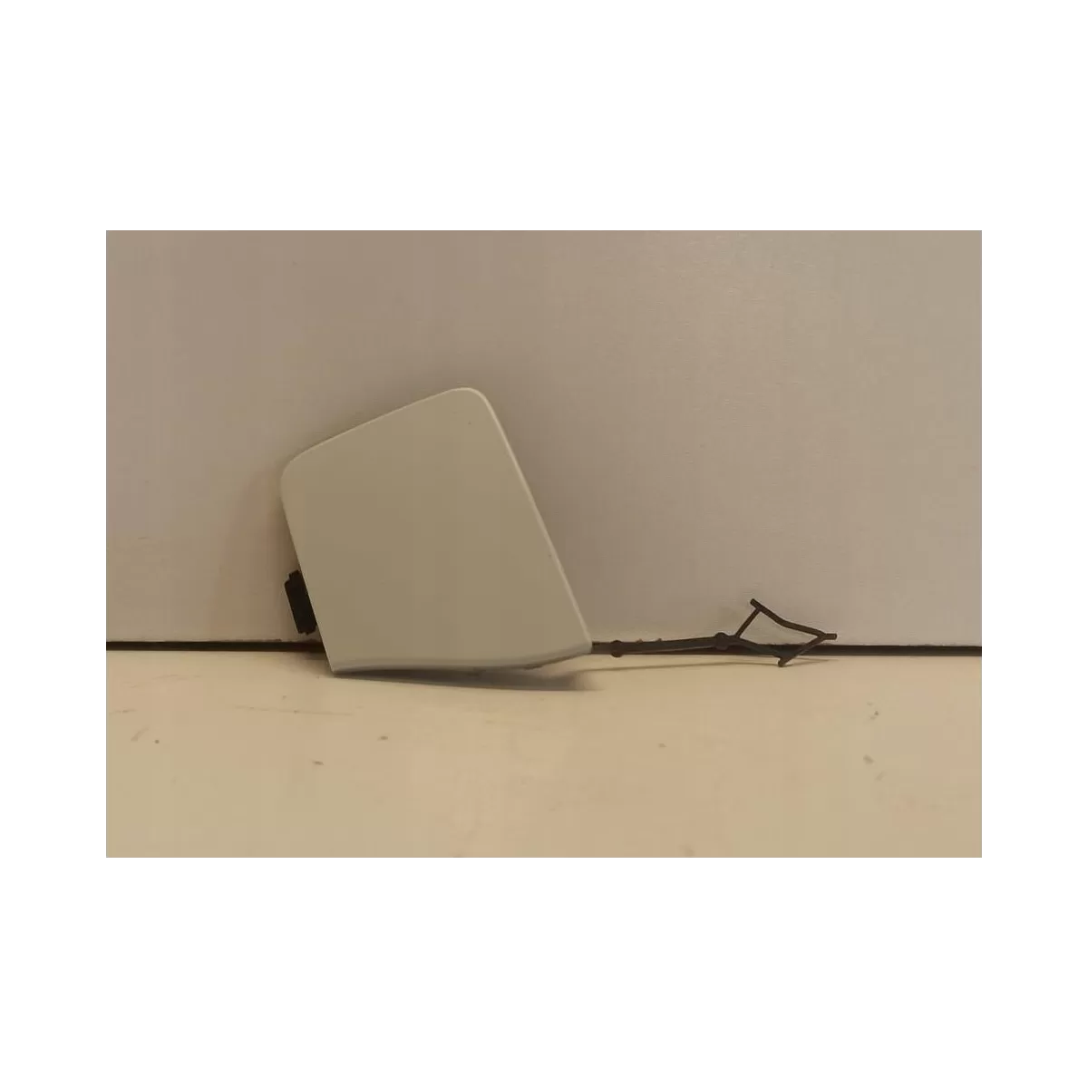 VW GOLF VIII 8 HB ZAŚLEPKA HAKA ZDERZAKA PRZÓD LC9A 5H0807241A VW GOLF VIII 8 HB ZAŚLEPKA HAKA ZDERZAKA PRZÓD LC9A 5H0807241A