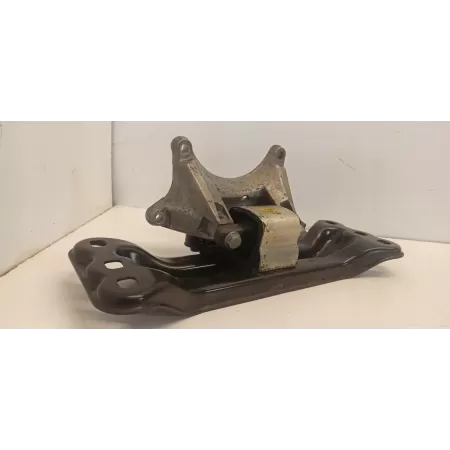 MERCEDES W211 ŁAPA PODPORA SKRZYNI BIEGÓW A2112420340 A2112420901