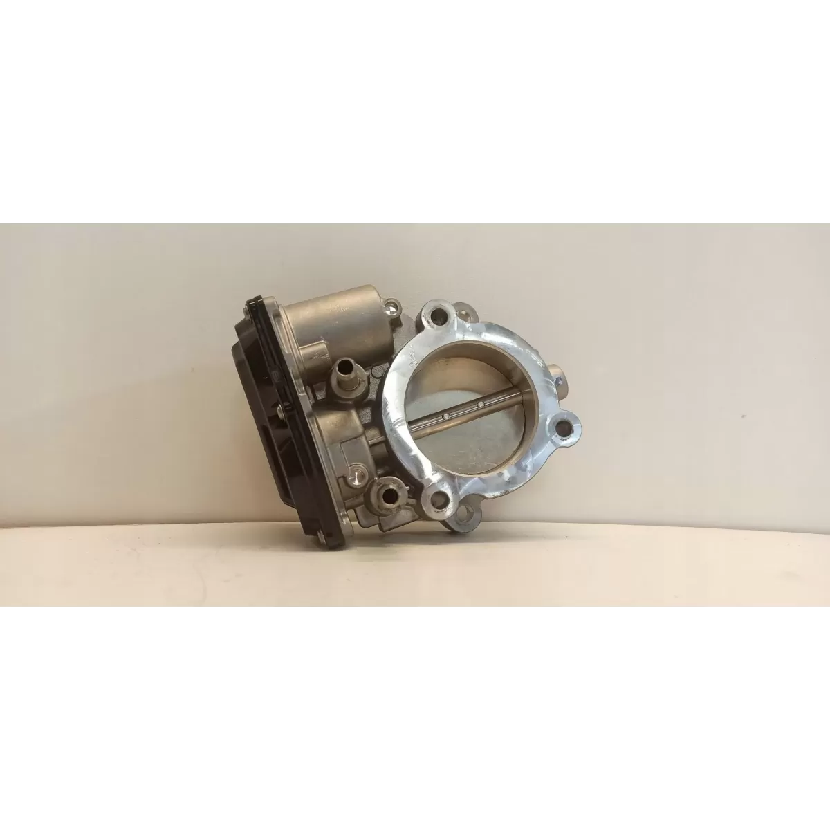 VOLVO XC40 PRZEPUSTNICA B420T2 31459143