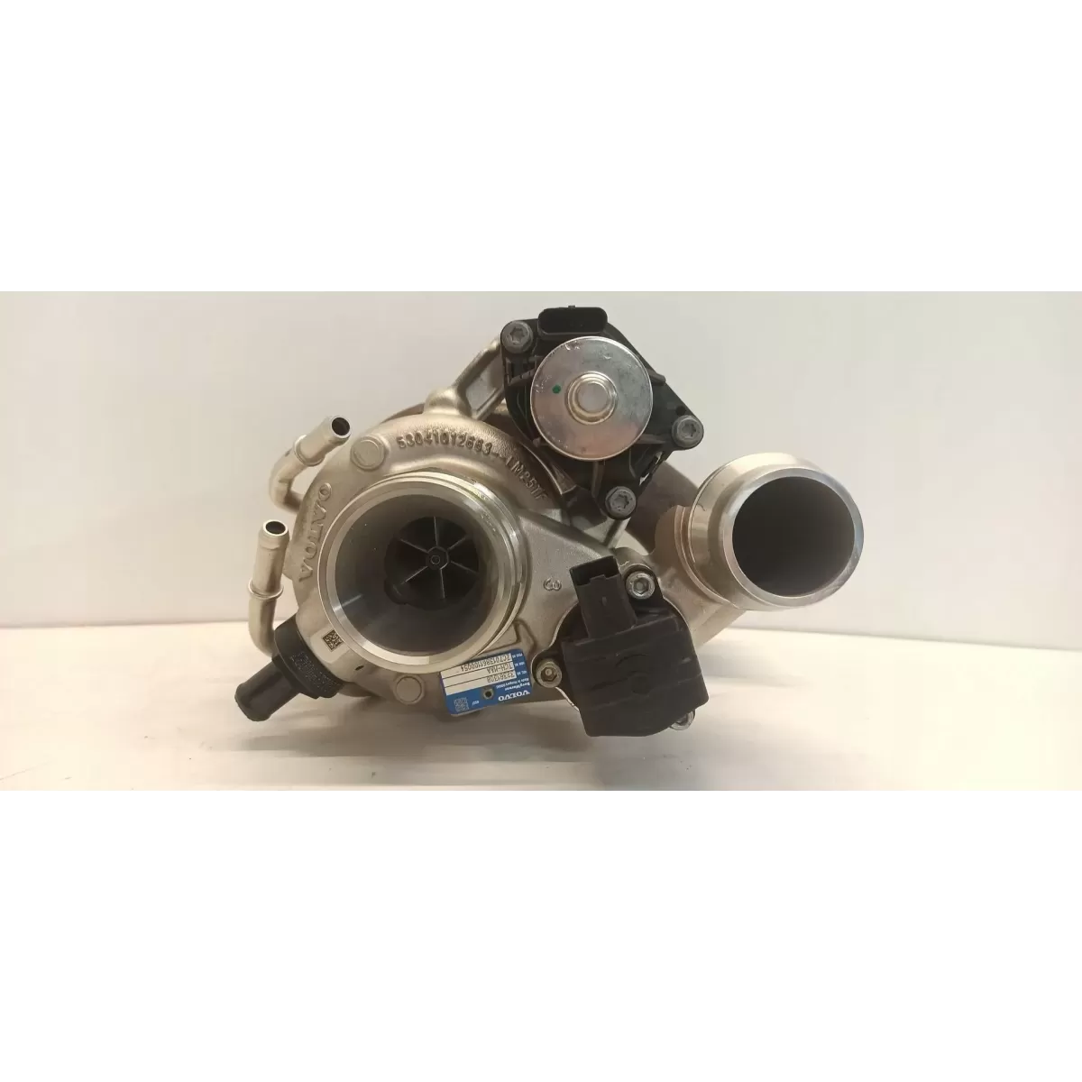 VOLVO XC40 TURBINA TURBOSPĘŻARKA 4 TYS 32361308
