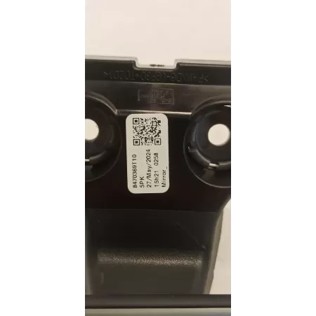 SUZUKI SWIFT VII MK9 LUSTERKO ŚRODKOWE 84703-69T10