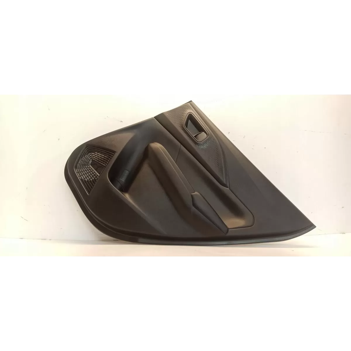 SUZUKI SWIFT VII MK9 BOCZEK DRZWI PRAWY TYŁ 83077-69T00