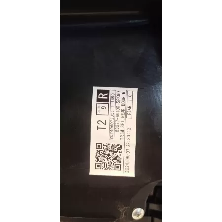 SUZUKI SWIFT VII MK9 BOCZEK DRZWI PRAWY TYŁ 83077-69T00