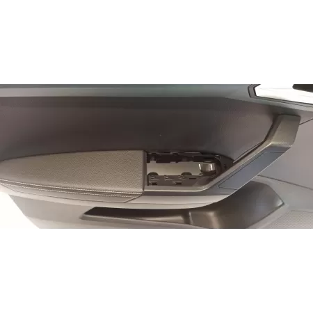 SEAT ARONA 2024 BOCZEK DRZWI LEWY PRZÓD 6F0867011DS