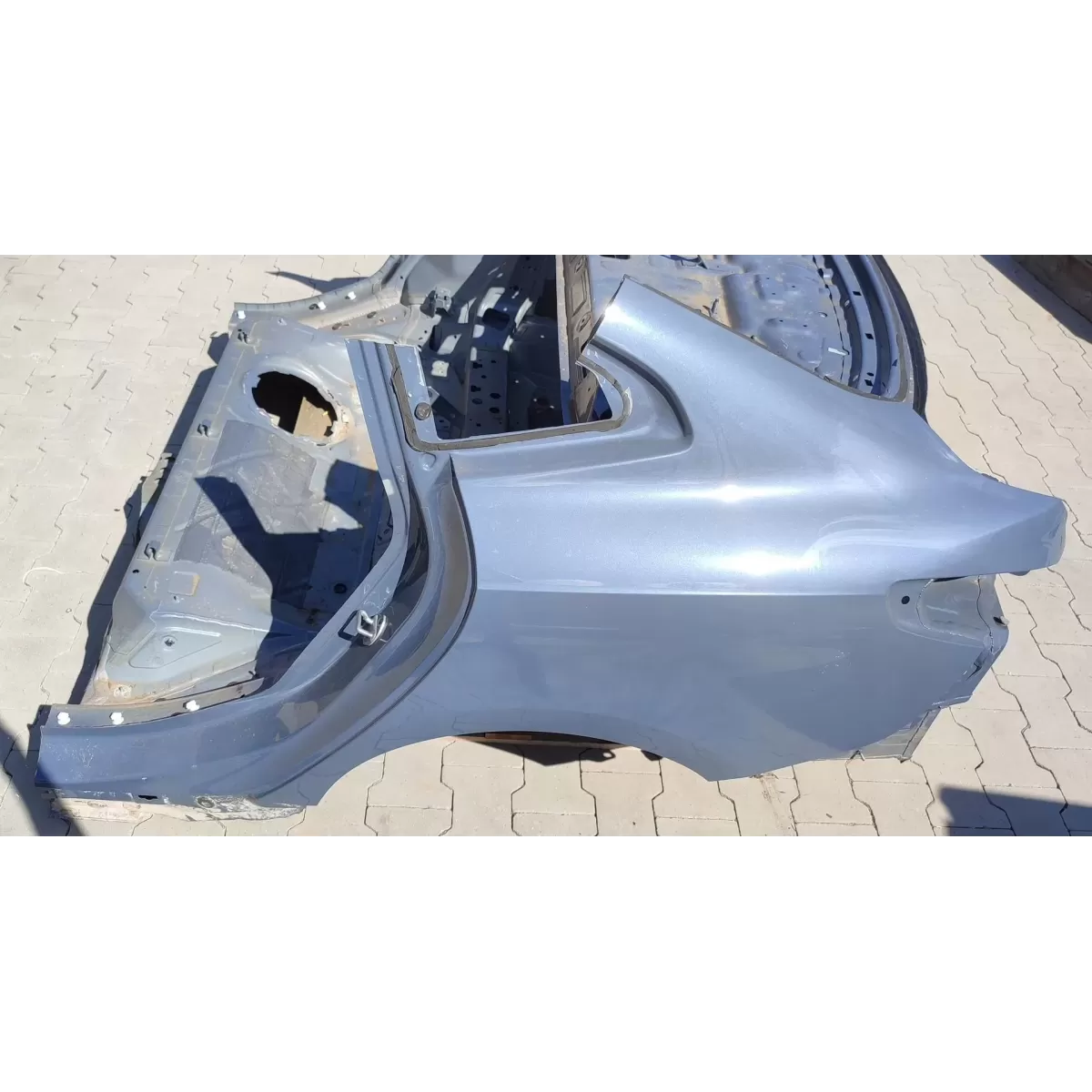 BMW F44 218I ĆWIARTKA BŁOTNIK PRAWY TYŁ C3N GRAN COUPE 2024