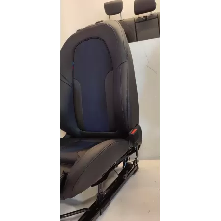 BMW F44 218I FOTELE KANAPA