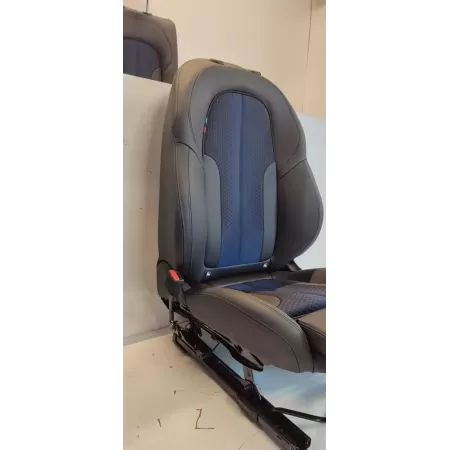 BMW F44 218I FOTELE KANAPA