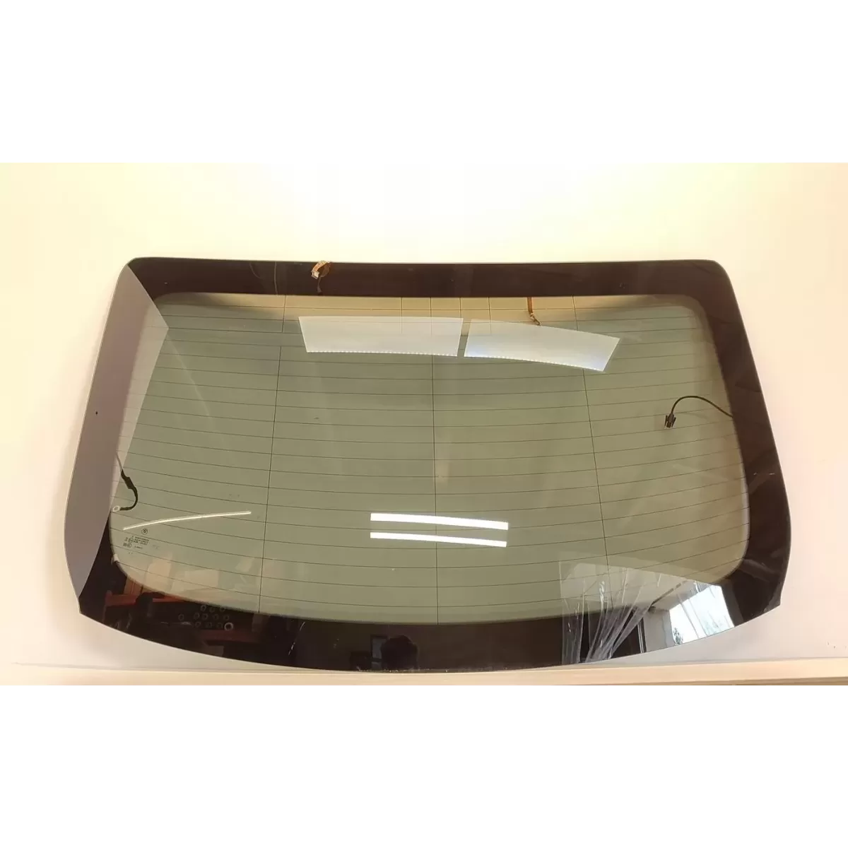 BMW F44 218I SZYBA TYŁ GRAN COUPE 2024 7477429