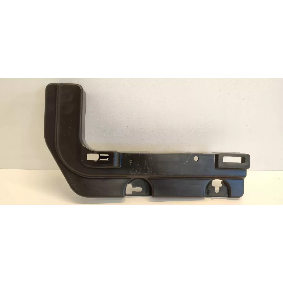MERCEDES VITO W447 ŚLIZG MOCOWANIE PROGU PRAWEGO A4476840237