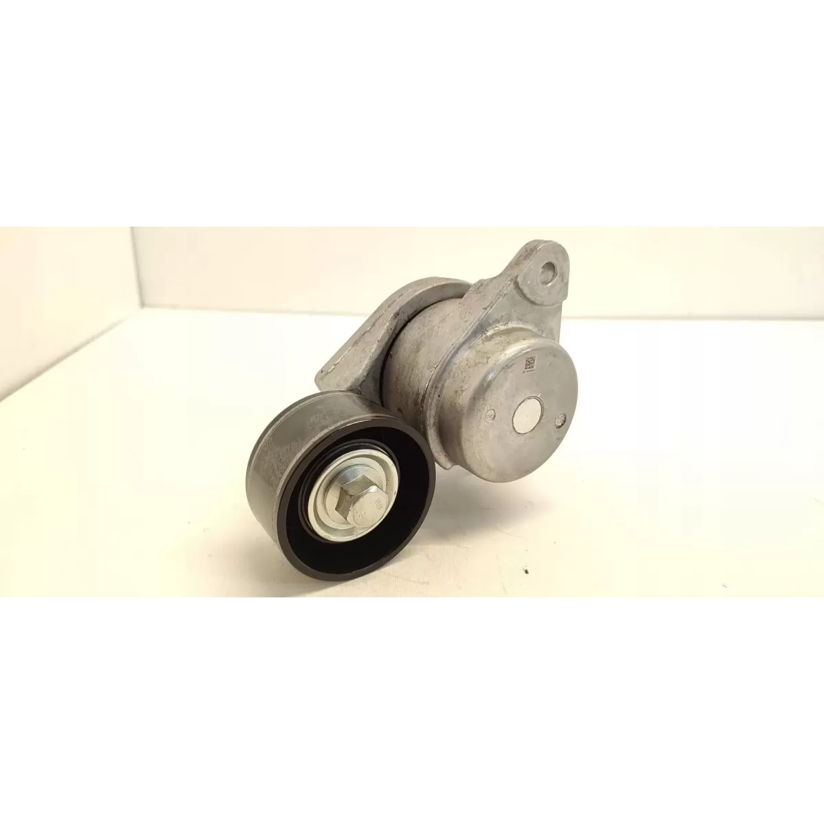 SUZUKI S-CROSS SX-4 NAPINACZ PASKA ROLKA