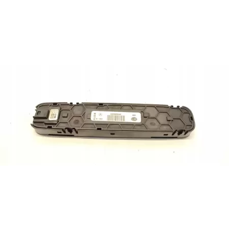 MERCEDES GLE53 W167 LAMPKA PODSUFITKI A0009060406