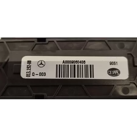 MERCEDES GLE53 W167 LAMPKA PODSUFITKI A0009060406