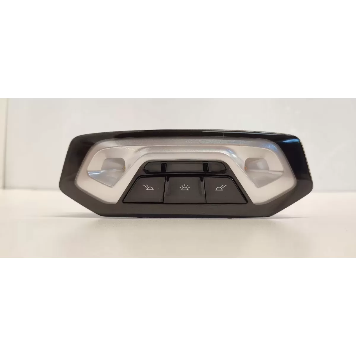 BMW F44 218I LAMPKA PODSUFITKI 7910813