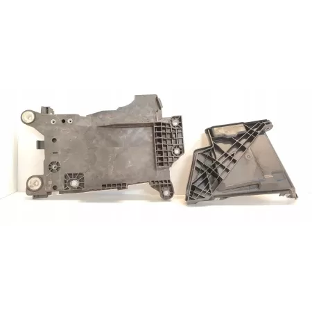 BMW F44 218I PODSTAWA AKUMULATORA OSŁONA 9387574 7474113