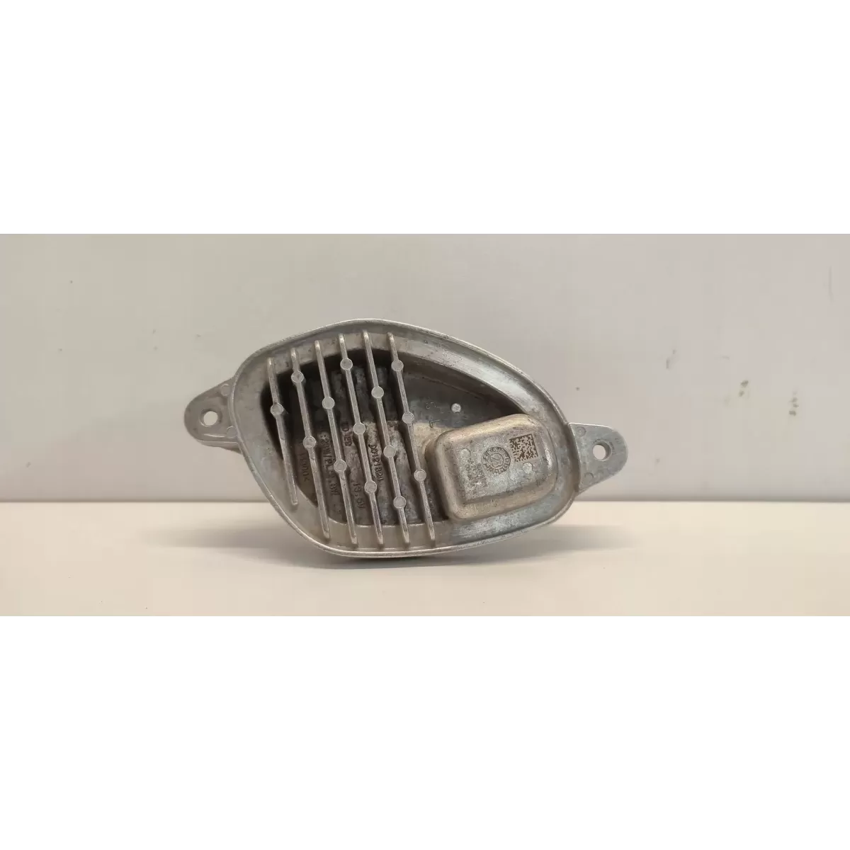 BMW F44 218I MODUŁ LED JEŻ 90121824