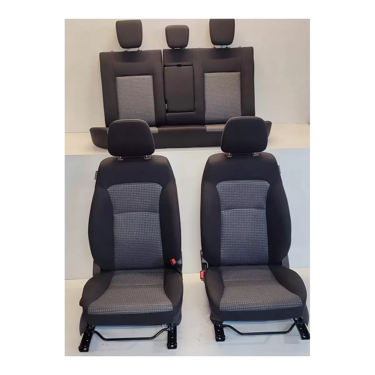 SUZUKI SX4 S-CROSS FOTELE KANAPA 2024 GRZANE 2024
