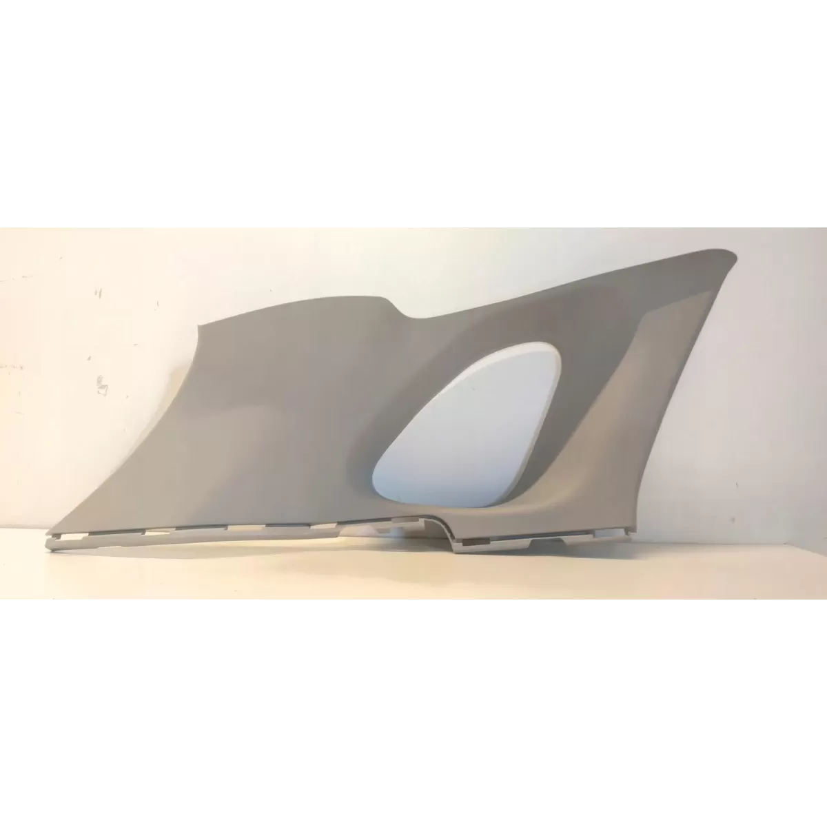 SUZUKI S-CROSS SX-4 OSŁONA SŁUPKA LEWY TYŁ 76261-63T0