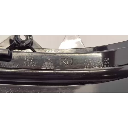 SUZUKI S-CROSS SX-4 KIERUNKOWSKAZ LUSTERKA PRAWEGO 36410-61M0