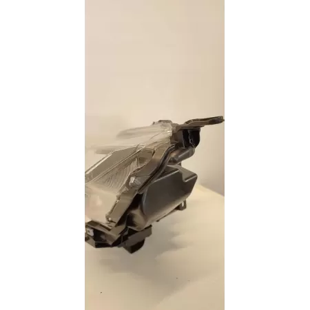 SUZUKI SX4 S-CROSS LAMPA LEWY PRZÓD RHD ANGLIK 35300-63T10