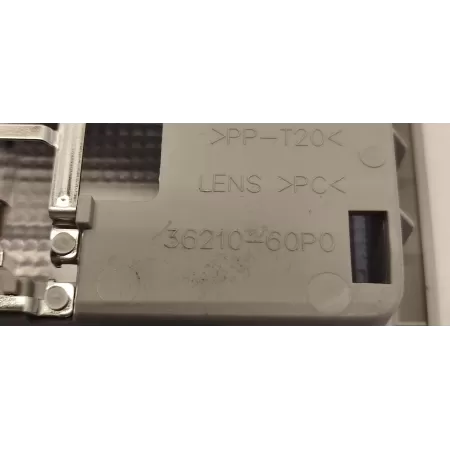 SUZUKI SX4 S-CROSS LAMPKA PODSUFITKI 36210-60P0