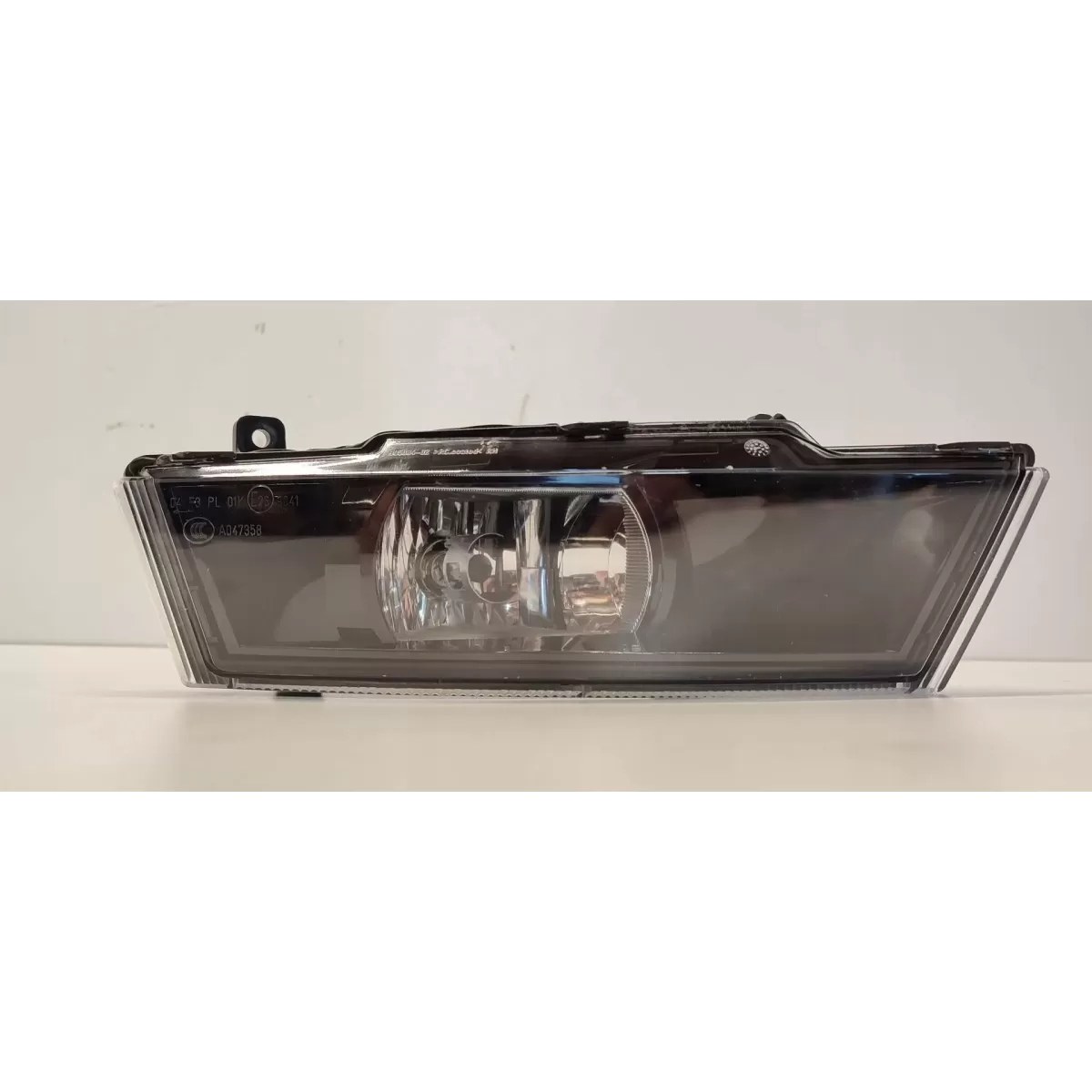 SKODA OCTAVIA III HALOGEN PRAWY PRZÓD 5E0941702B