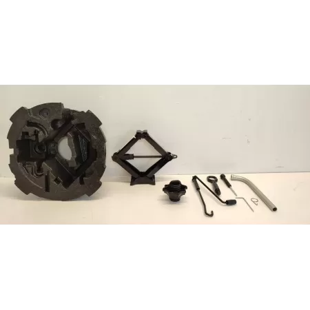 SKODA OCTAVIA III STYROPIAN BAGAŻNIKA LEWAREK 5E0012115H