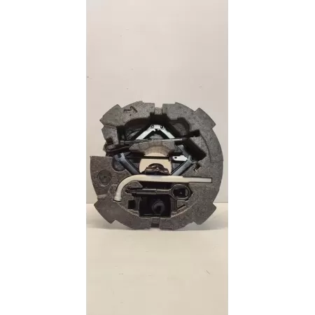 SKODA OCTAVIA III STYROPIAN BAGAŻNIKA LEWAREK 5E0012115H