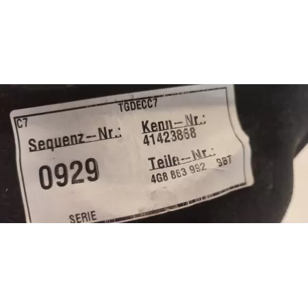 AUDI A7 4G ZAŚLEPKA BOCZKA BAGAŻNIKA PRAWA 4G8863992