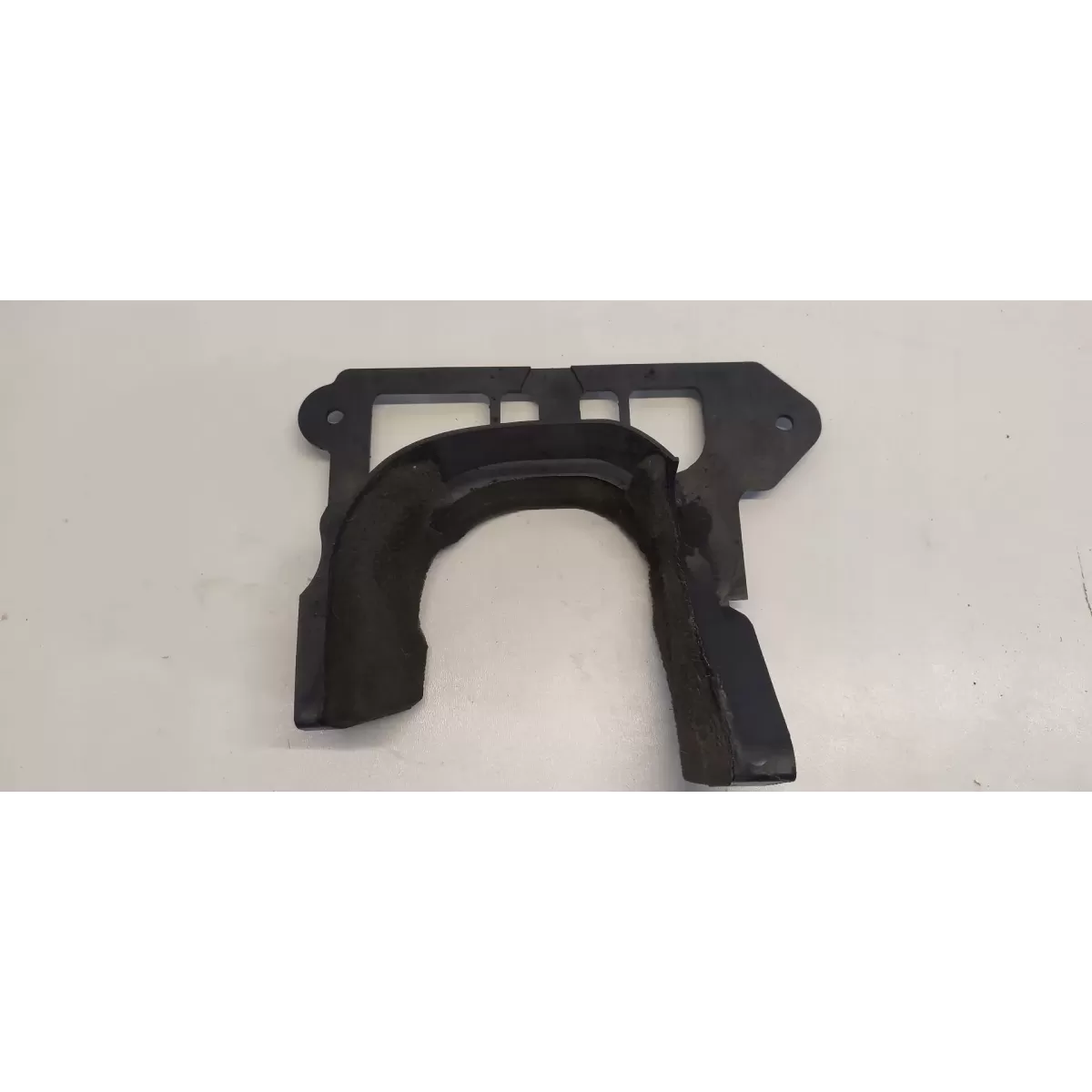 AUDI A7 4G OSŁONA PÓŁOSI LEWA 4G0863189