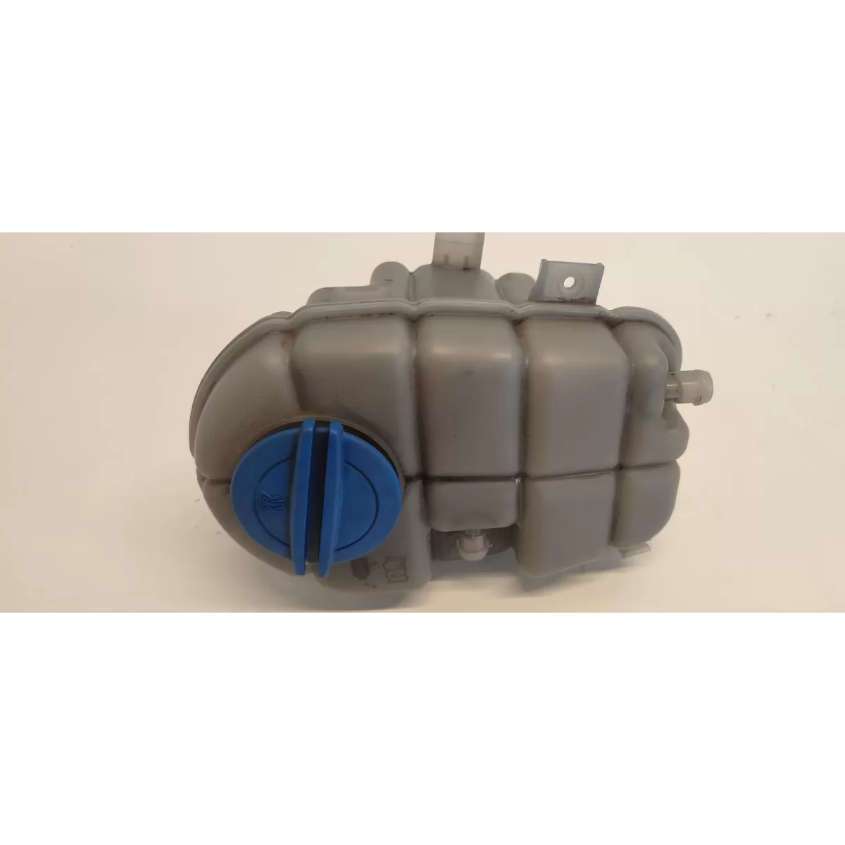 AUDI A7 4G ZBIORNICZEK WYRÓWNAWCZY 4G0121403D AUDI A7 4G ZBIORNICZEK WYRÓWNAWCZY 4G0121403D