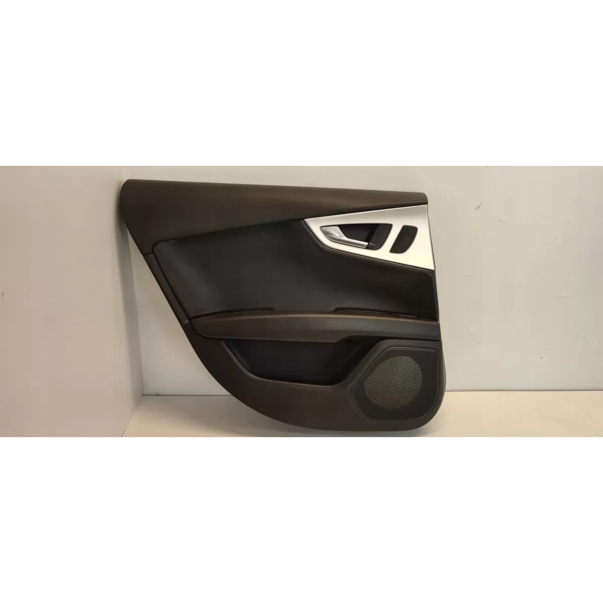 AUDI A7 4G BOCZEK DRZWI LEWY TYŁ 4G8867303D