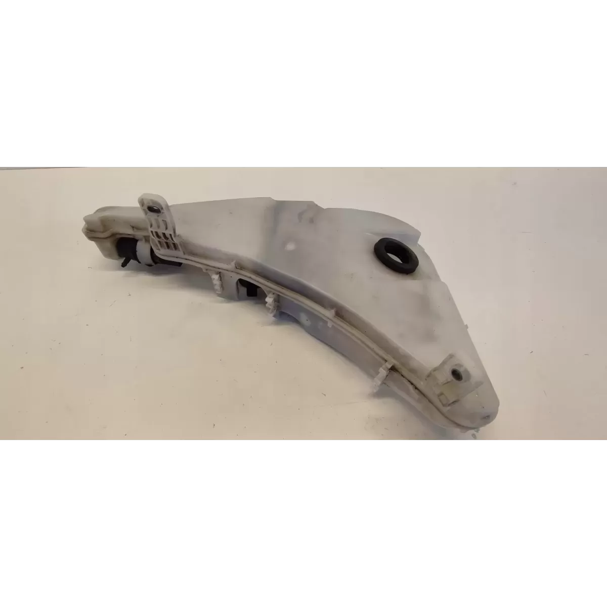 AUDI A7 4G ZBIORNICZEK SPRYSKIWACZY 4G8955451D