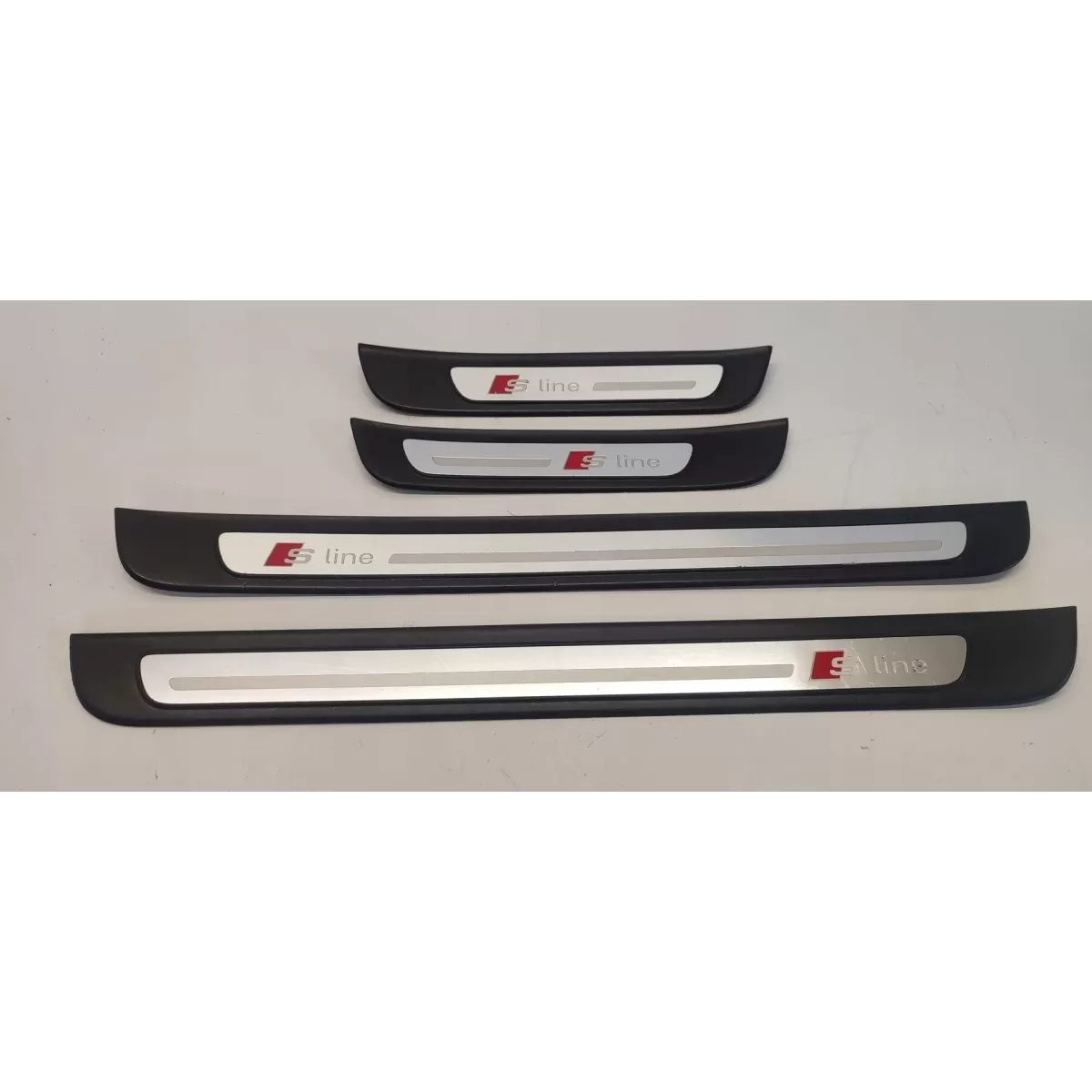 AUDI A7 4G LISTWY PROGOWE KOMPLET S-LINE 4G8853373B 4G8853374B