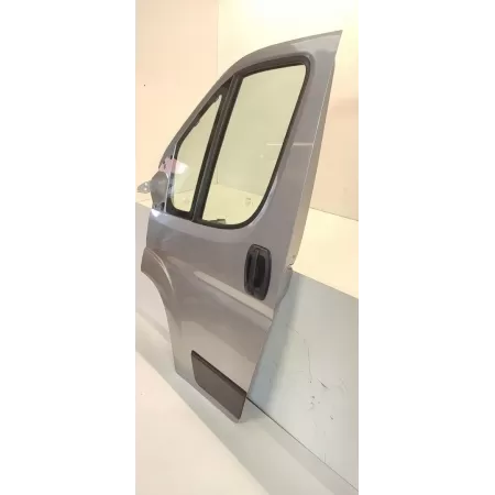 OPEL MOVANO FIAT DUCATO DZRWI LEWY PRZÓD KOLOR GRIGIO ARTENSE 113 2024