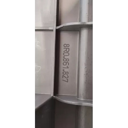 AUDI Q5 8R LISTWA OSŁONA BAGAŻNIKA LEWA 8R0861827